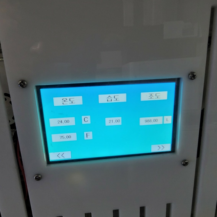 터치 HMI 스마트팜 제어보드 개발 - 터치 HMI 디스플레이를 조립한 스마트팜 제어기 완성 모습